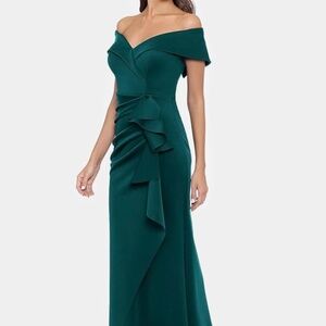 Exscape - Emerald Green Gown